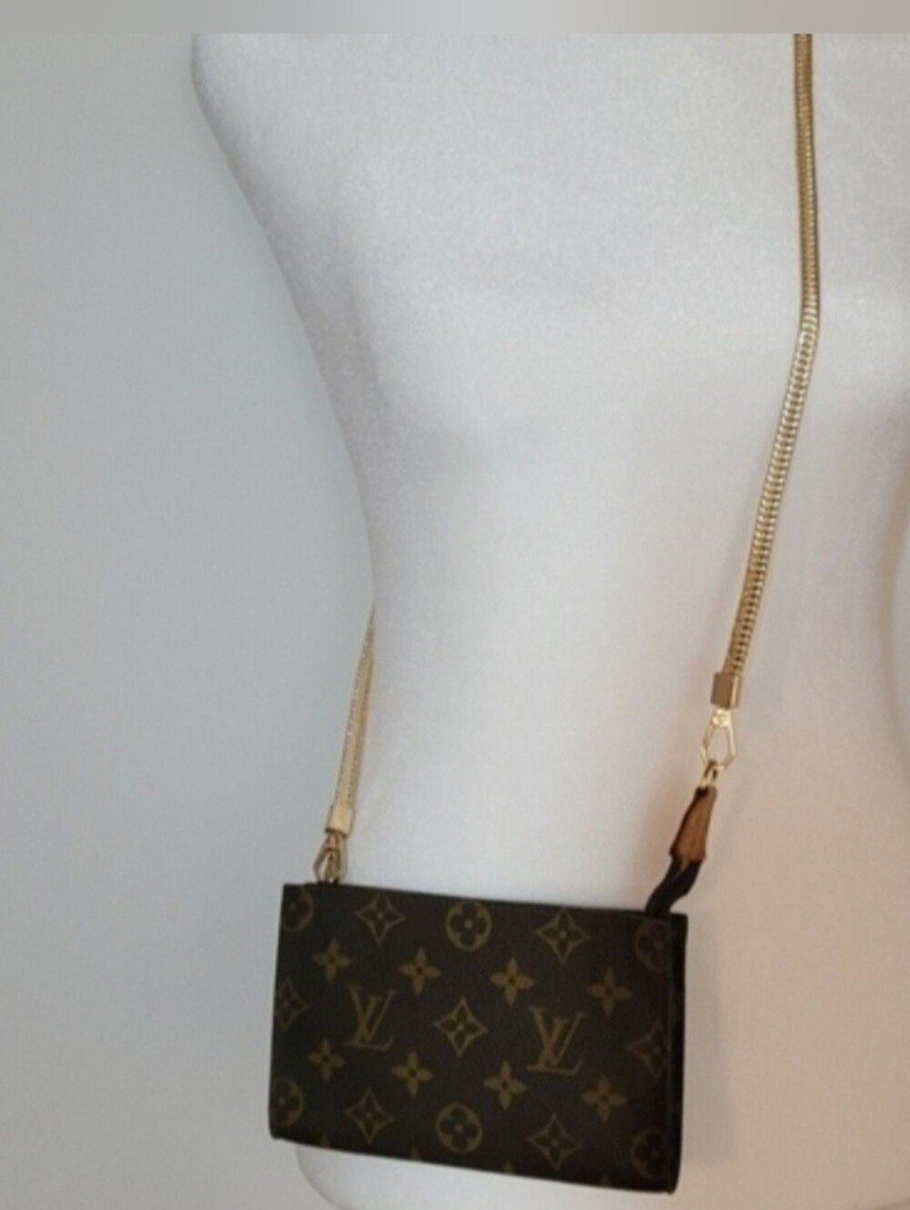 Authentic Louis Vuitton Monogram Pouch - Picture 6 of 12